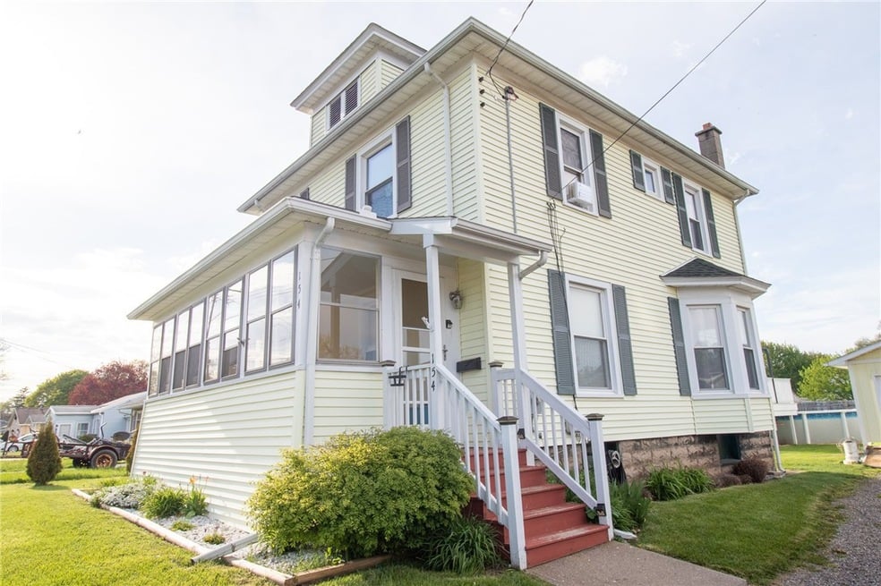 154 McDermott St