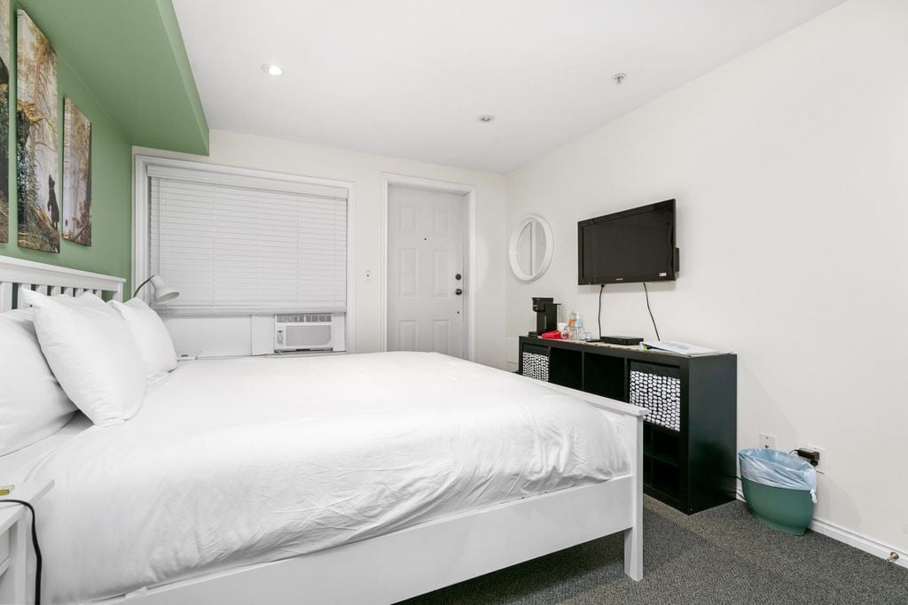 4388 Northlands Blvd #20/20A