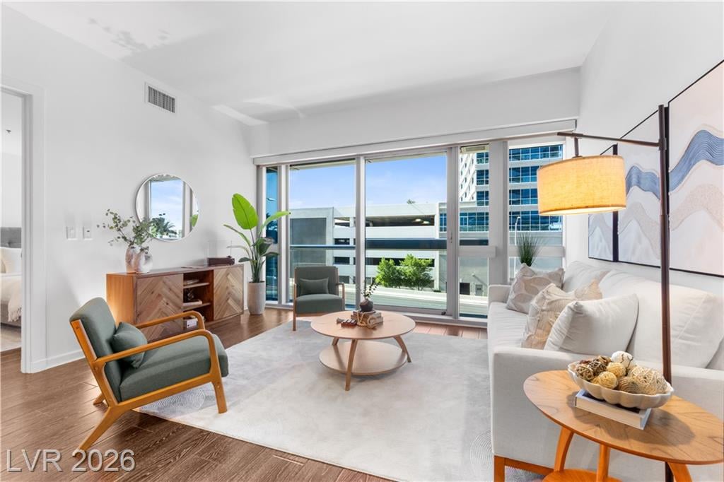 4471 Dean Martin Dr #305