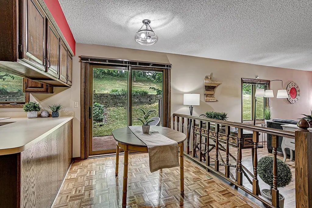 1602 Norwood Cir