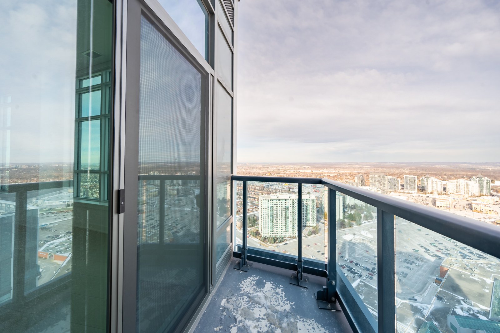 30 Upper Mall Way PH04