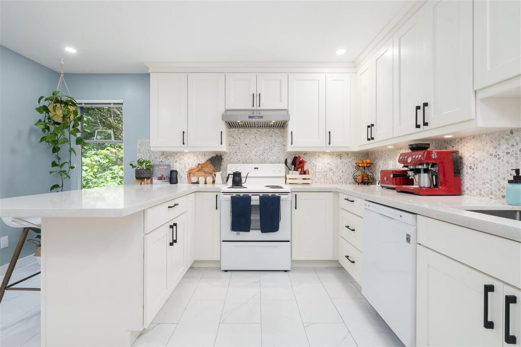 7345 Sandborne Ave, #1