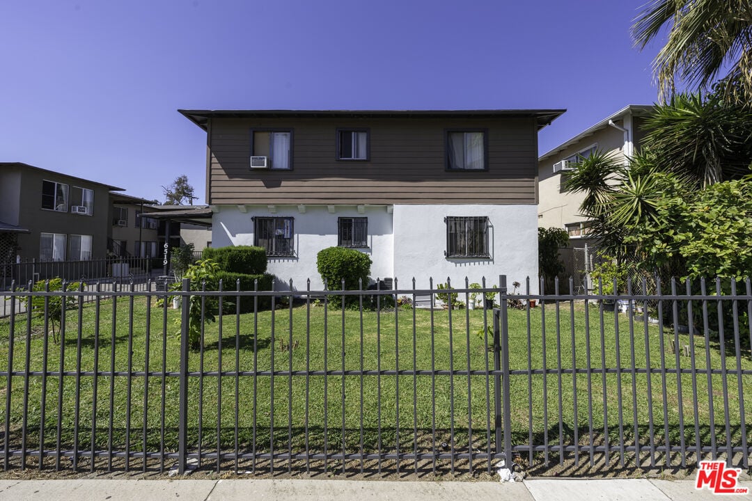 6519 Sepulveda Blvd