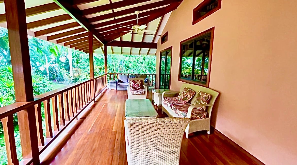 Longboard Surf House Pavones