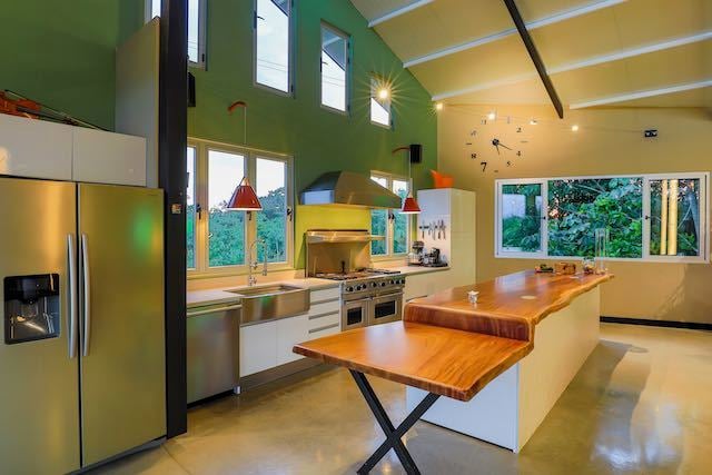 Industrial Design Home Workshop, Manuel Antonio, Puntarenas
