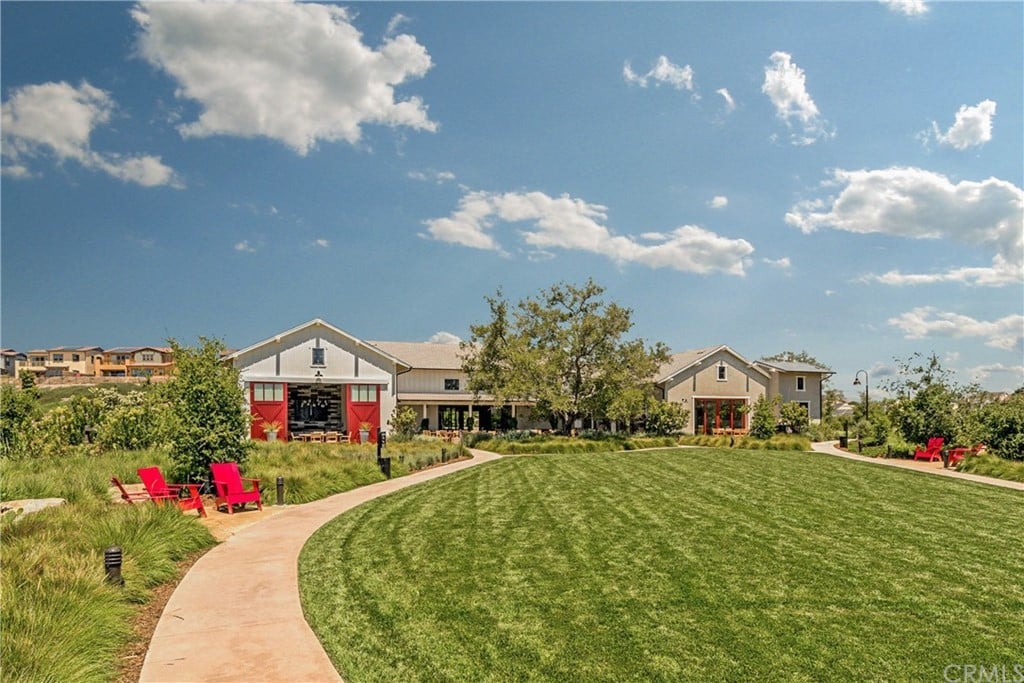 74 Promesa Ave
