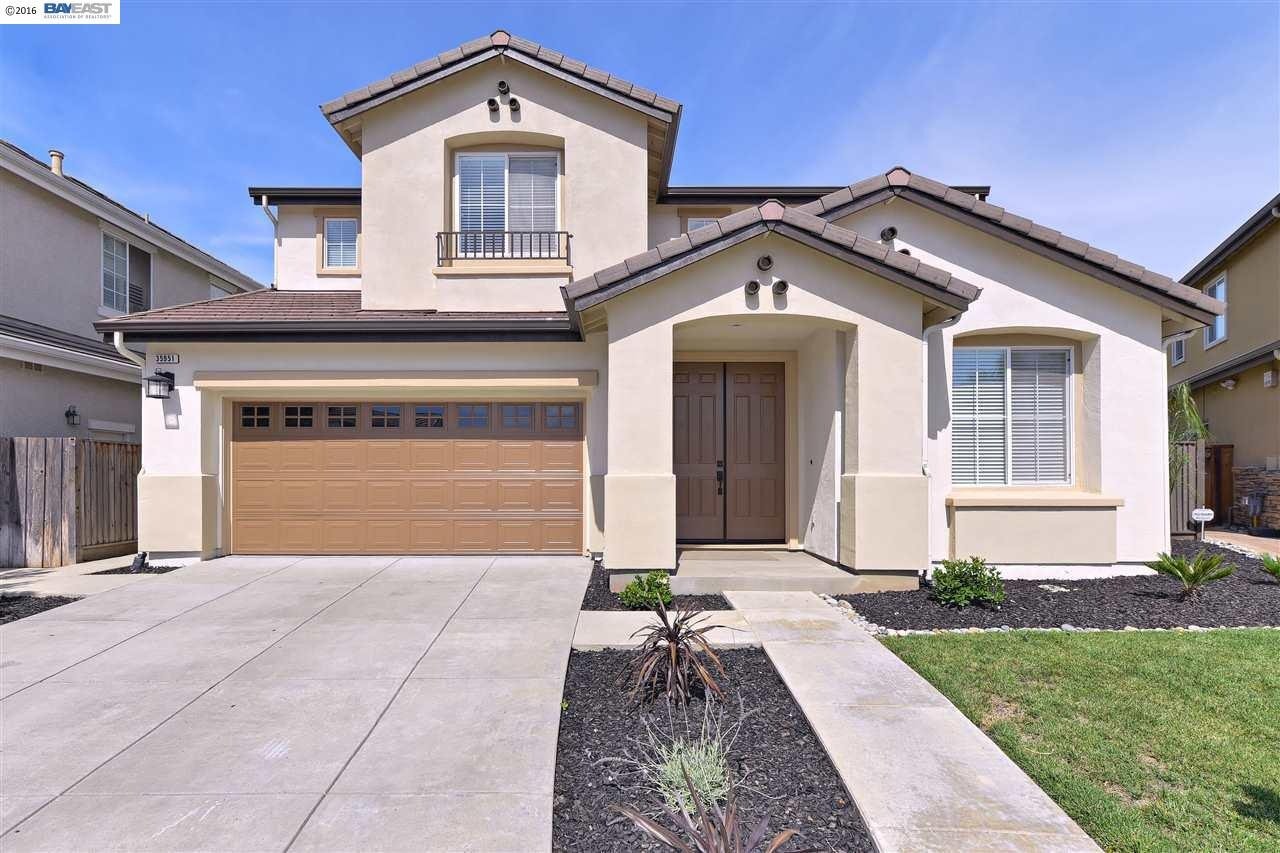35951 Nickel St