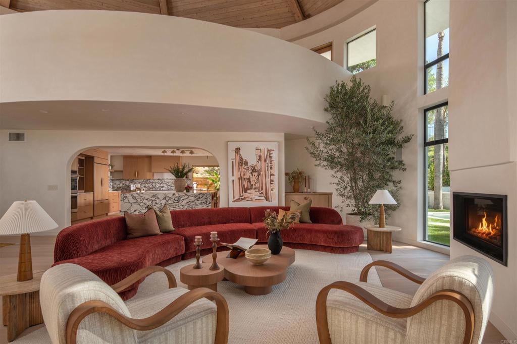 Pending | 14847 Vista Del Oceano