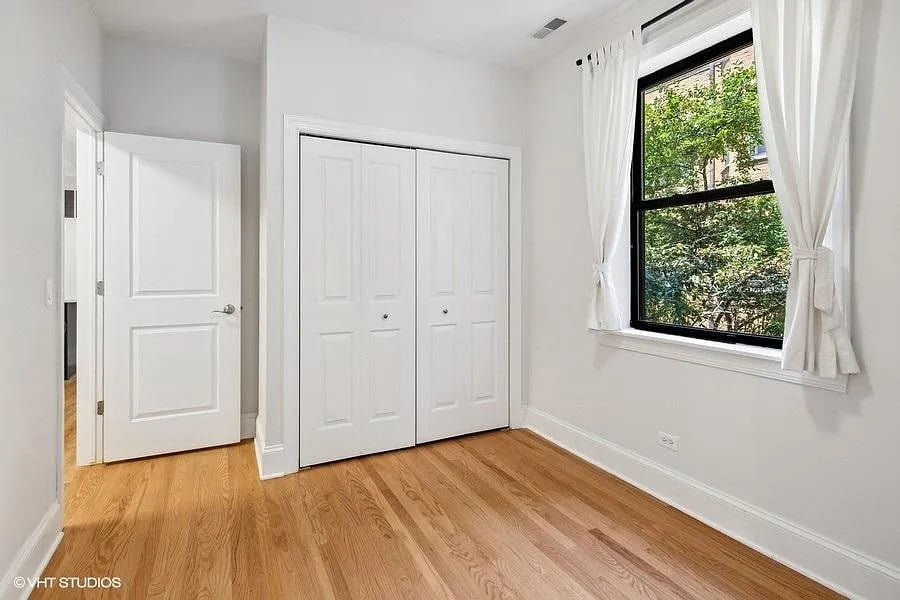 7635 N Greenview Ave APT 1W