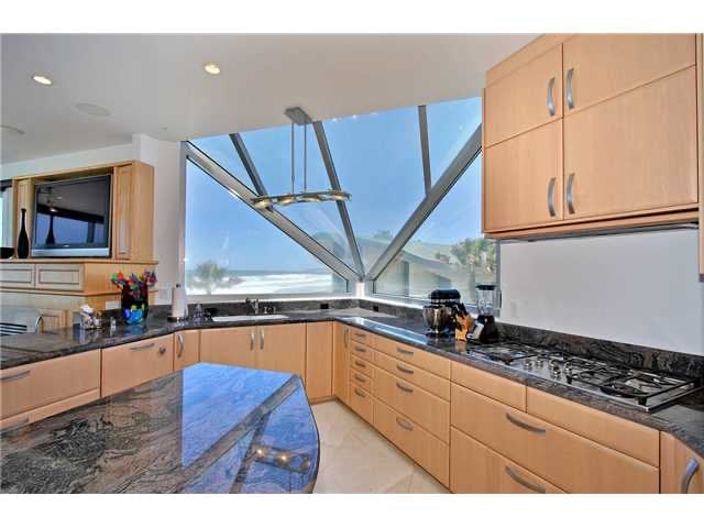 3545 Ocean Front Walk 