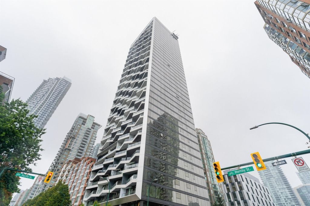 889 Pacific St, #1401