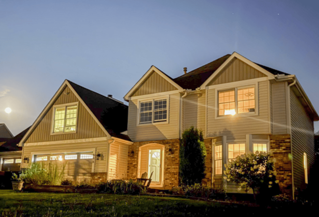 Fanstastic two story with in-ground heated pool in high demand Eagan neighborhood