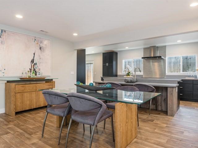 330 Palisades Dr