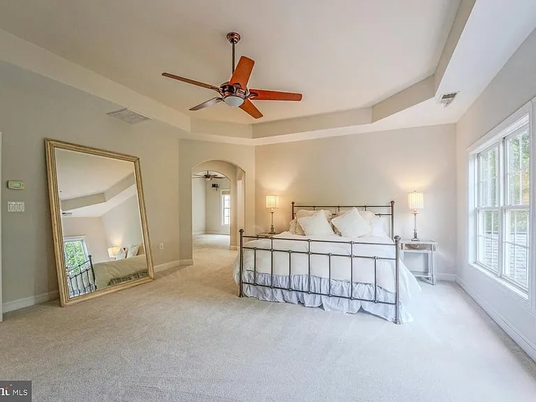 106 Calvary Ct SE