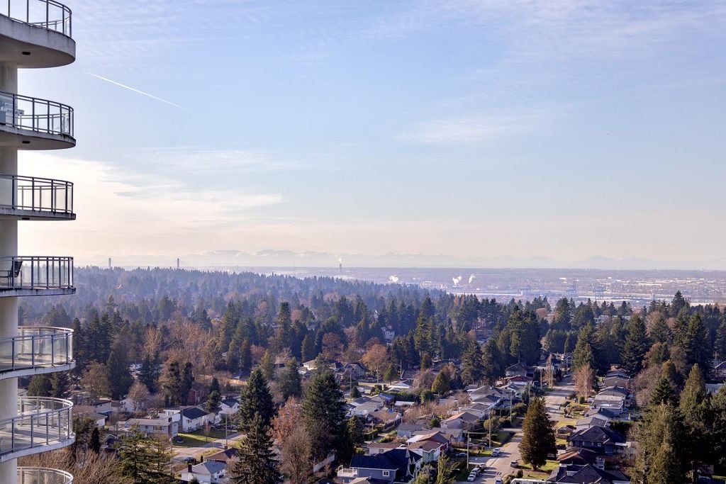 13318 104 Ave, #2407