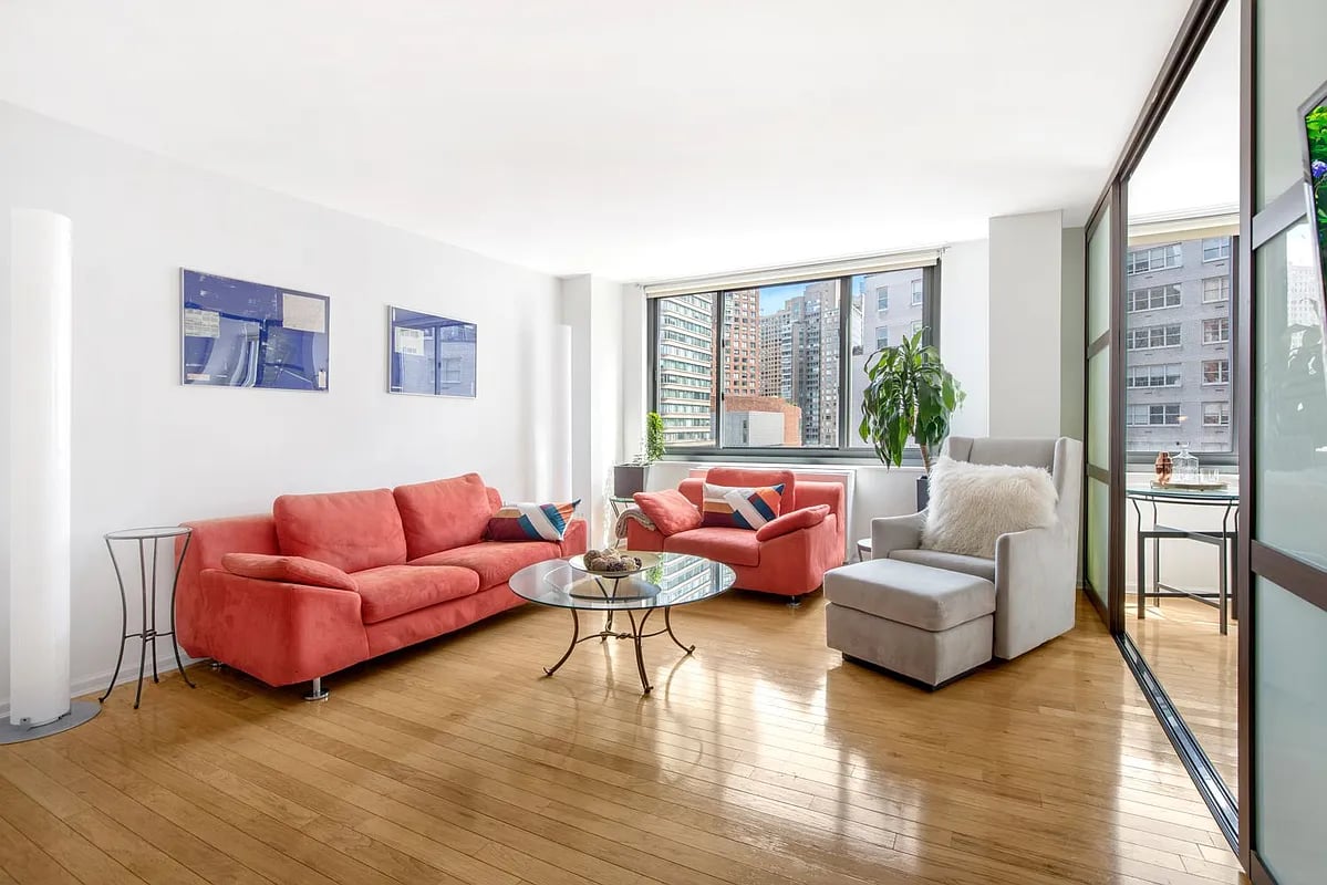 2025 Broadway, #12JK