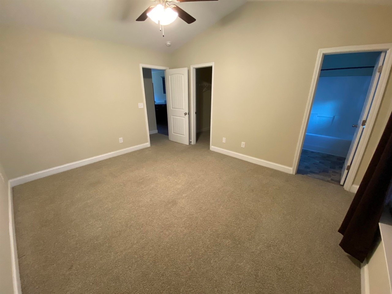 225 Stonewood Crossing Dr