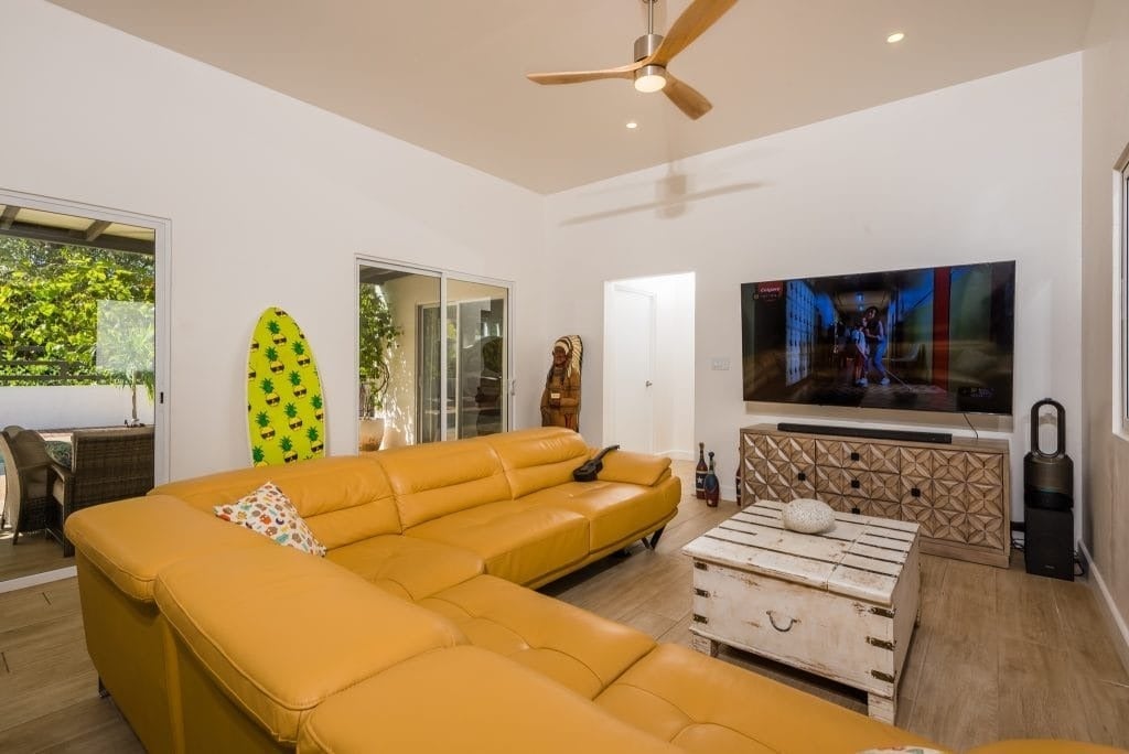 Modern Studio Pool Home, Flamingo, Guanacaste