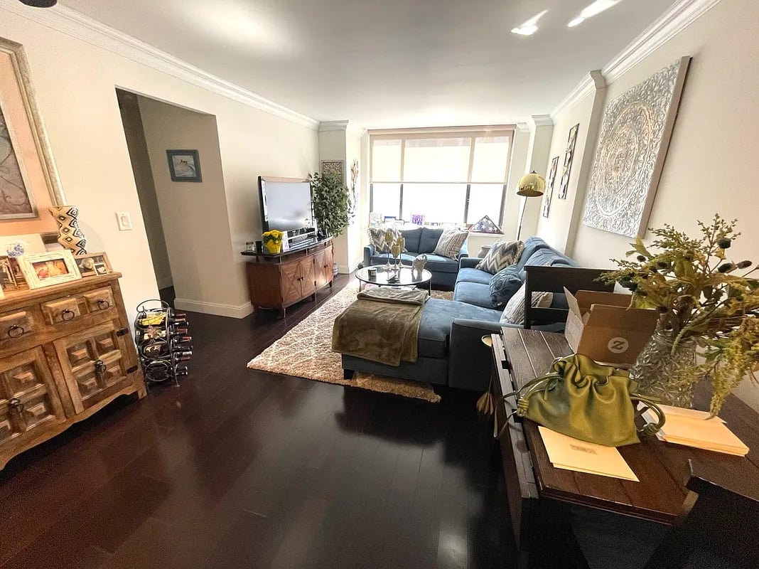 200 Rector Place #20L
