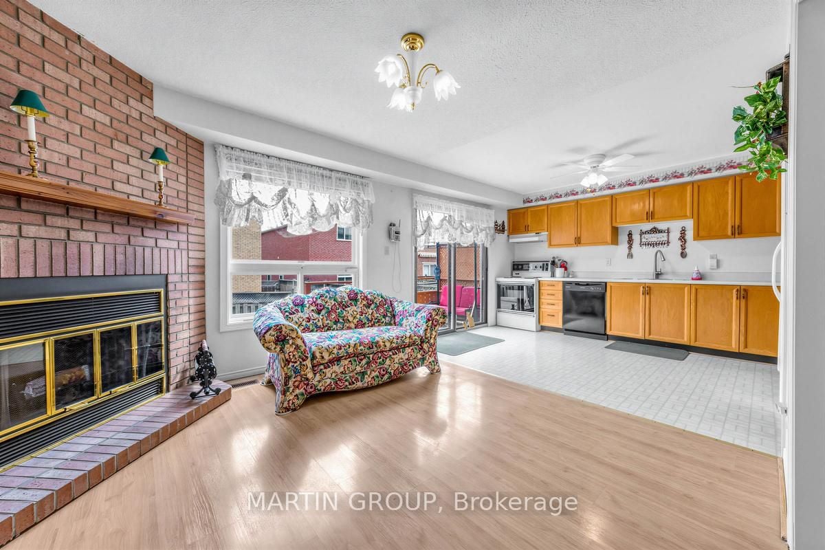 1529 Beechlawn Dr