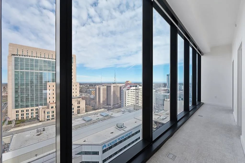 500 J St #1701