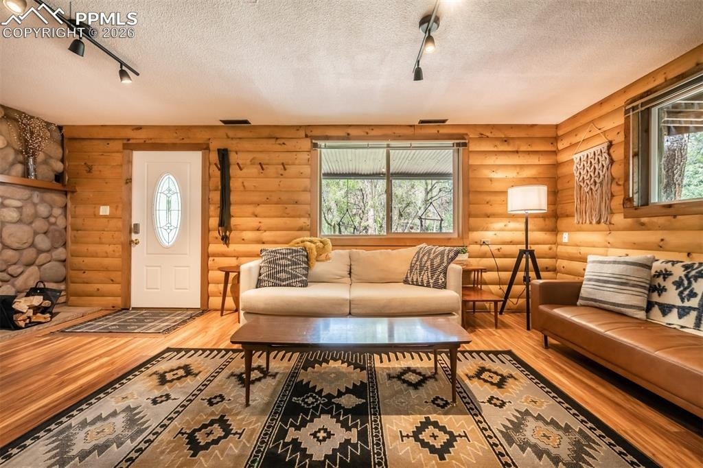 8850 Chipita Park Road