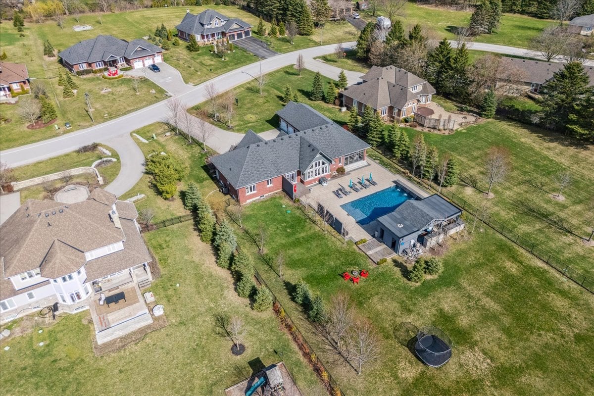 16 Goodwood St, Uxbridge