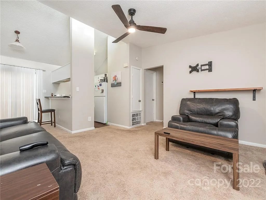 9121 Nathaniel Russell Ln