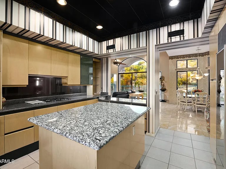 6632 N Arizona Biltmore Cir