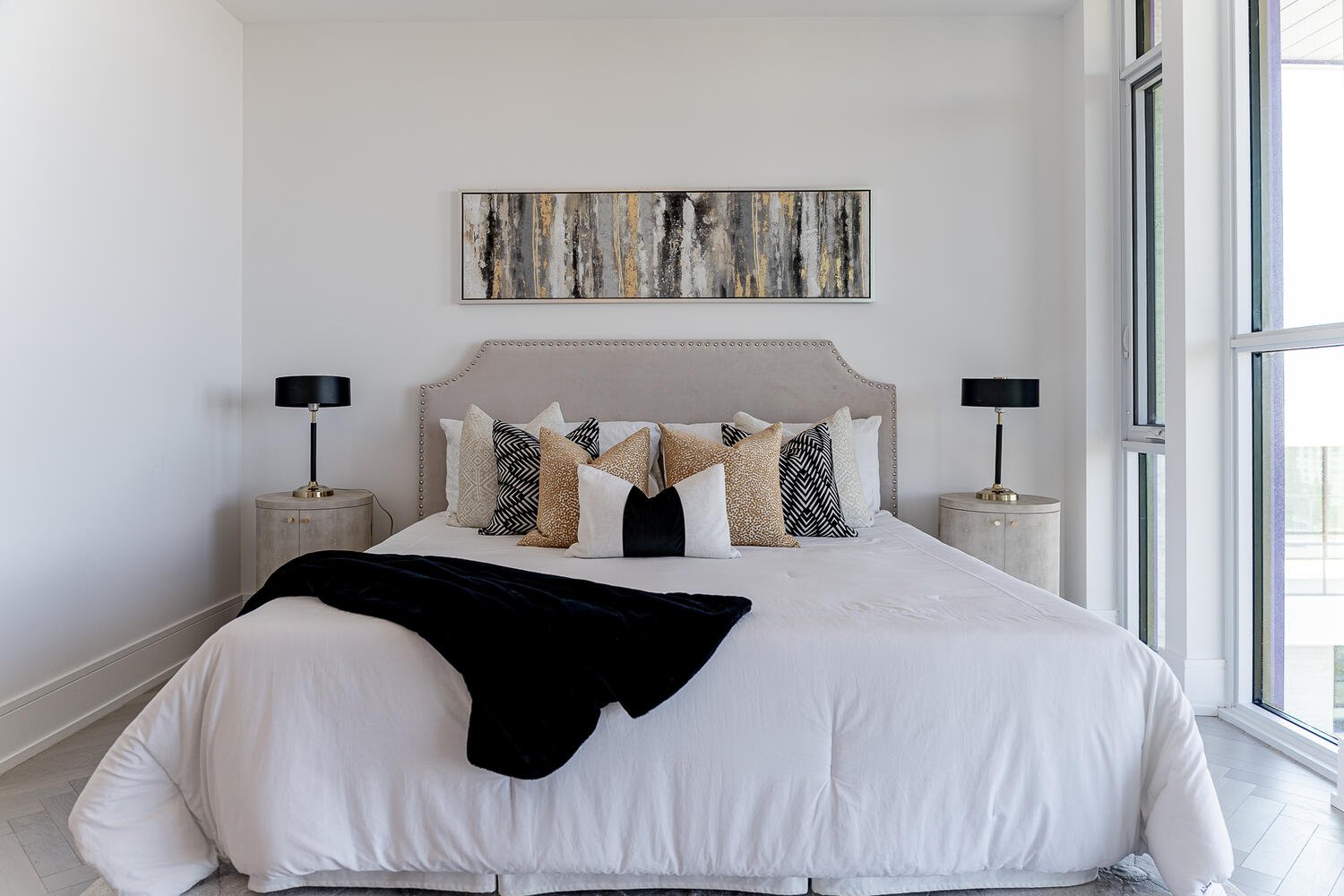  SOLD: Luxury Corner Penthouse 