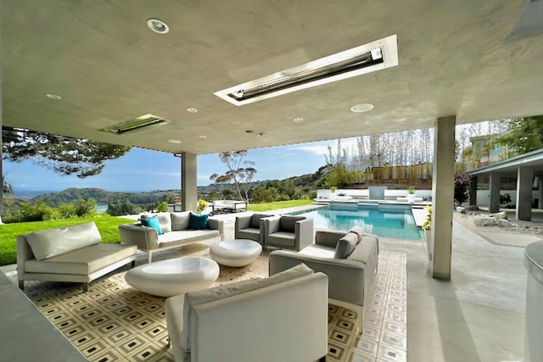 Retreat View