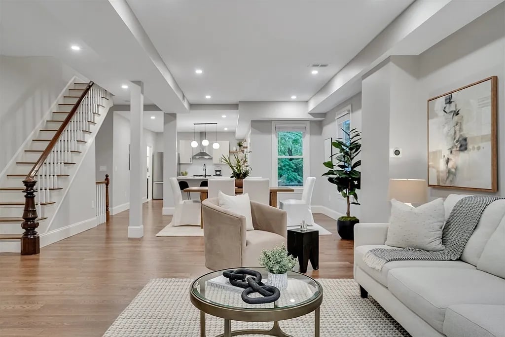 23 Sacramento Pl #2