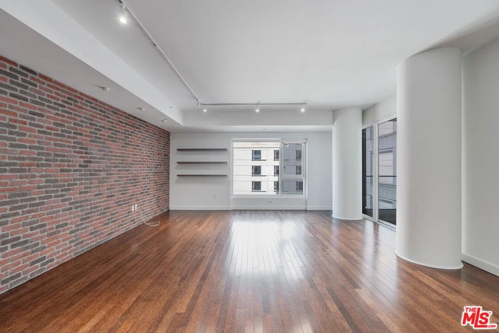 6250 Hollywood Blvd, #7D