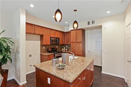 4 Quartz Ln # 13