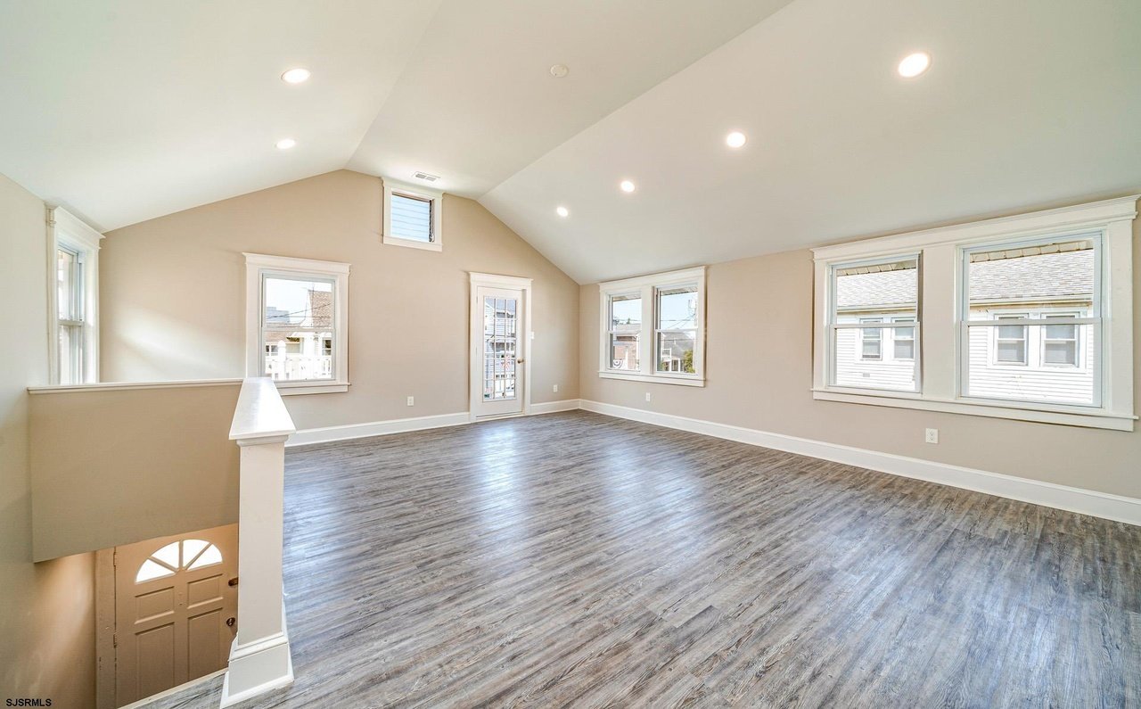 311 N Somerset Ave