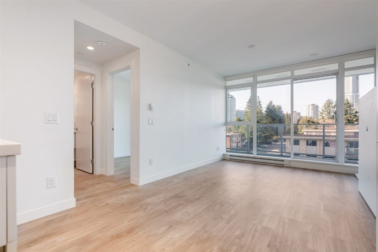 525 Foster Ave, #405
