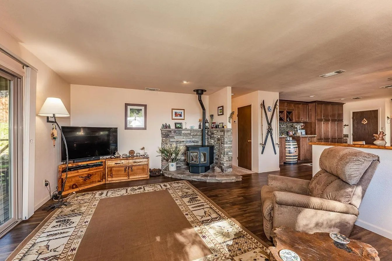 42321 Buckeye Rd