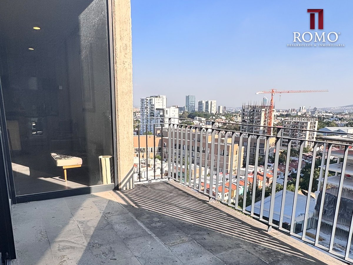 DEPARTAMENTO EN RENTA TORRE LOMAS ALTAS $35,000.00 MN