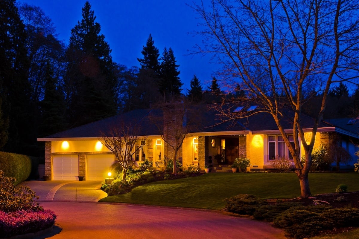 6625 Naomi Dr, Edina, MN 55439