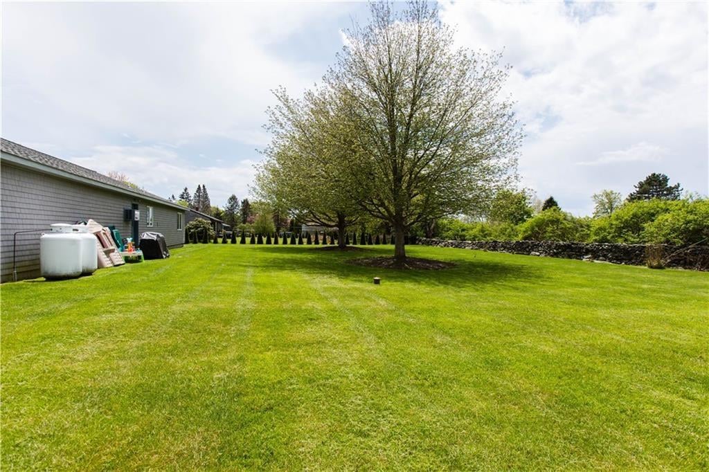 8 Barton Lane, Middletown RI, 02842