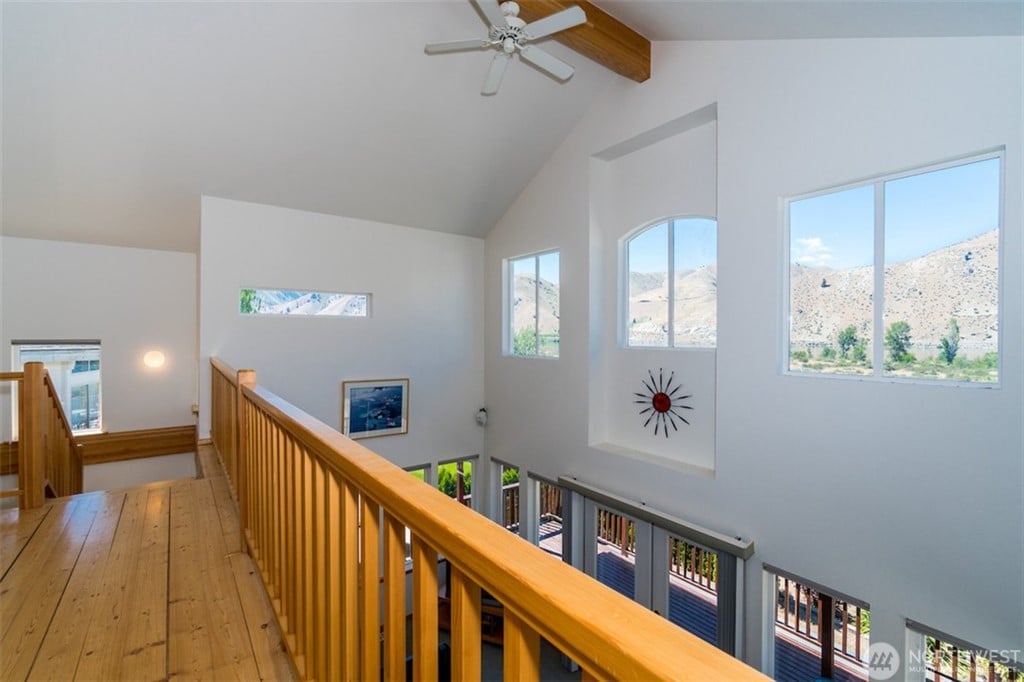 380 W Beach Drive