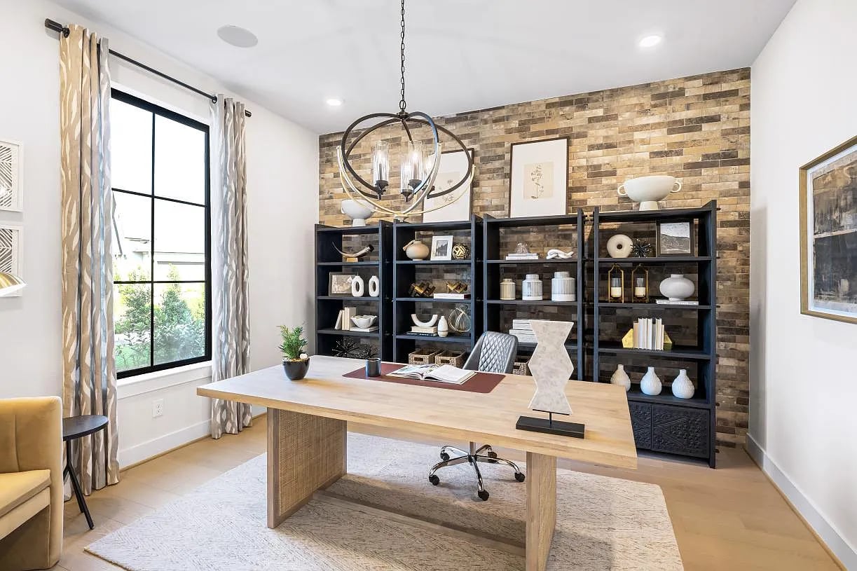 Hillstone with Basement Plan