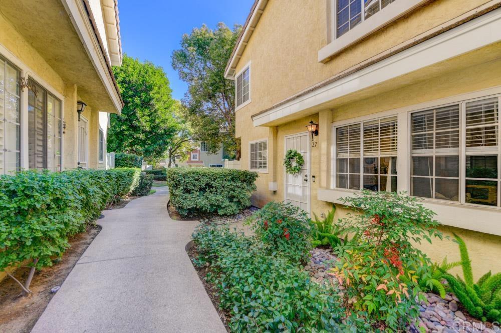 Palm Glen Dr