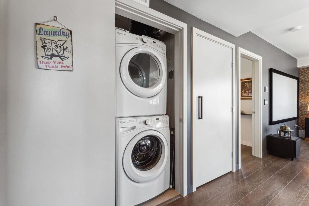 384 E 1st Ave, #615