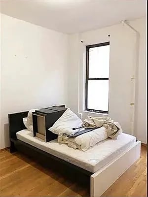 402 East 69th St #10