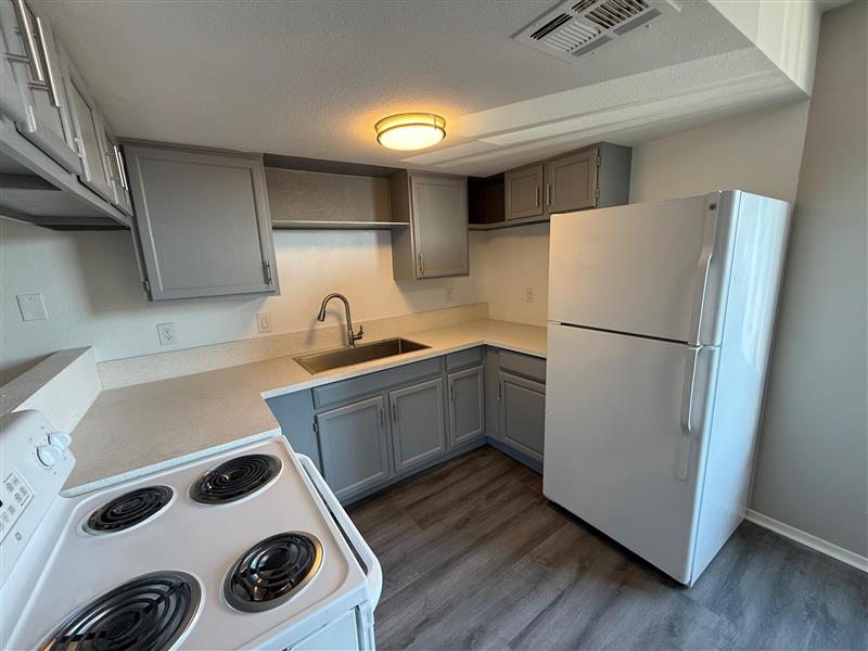 4380 Vornsand Drive 3