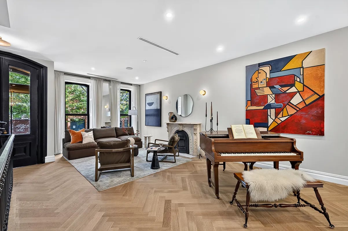 428 Vanderbilt Ave 