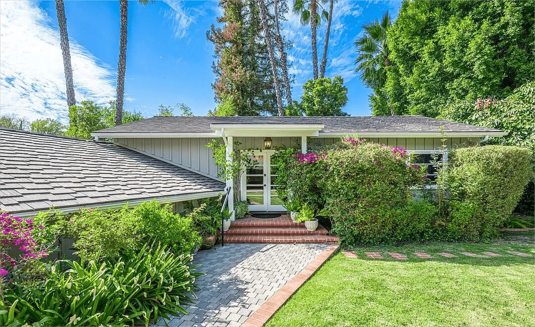 Architecturally Significant Lloyd Wright Encino Compound