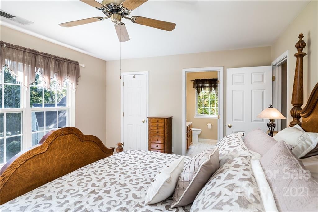 8815 Baffin Ct