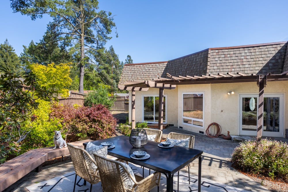 244 Ivy Dr